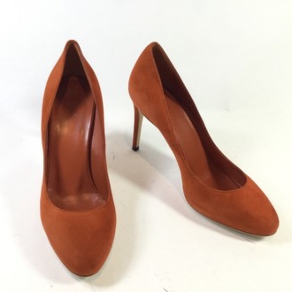 Gucci Rust Suede Pumps - Picture 8 of 8